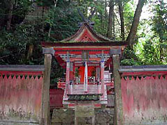 四所明神社本殿の写真